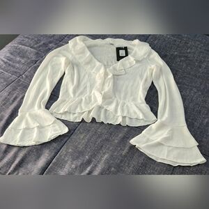 FASHION NOVA RUFFLE IT UP TOP, WHITE COLOR, SIZE M